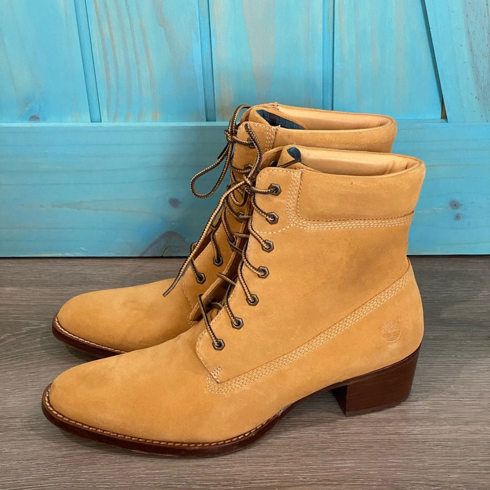 NWOT Timberland Women’s Yellow Leather Boots -10